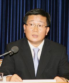 지난 20일 청와대 전해철 민정수석이 바다이야기와 노지원씨의 연관 의혹에 대해 해명하는 기자회견을 열었다. (ⓒ청와대)